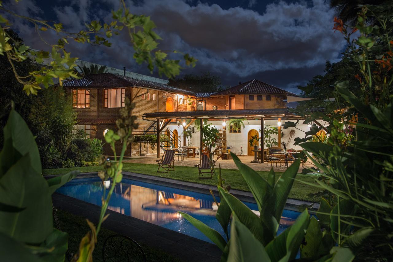 Rukka Lodge Tumbaco Exteriör bild